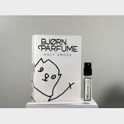 HOLY SMOKE SAMPLE <strong>Your urban escape into the wilderness</strong>